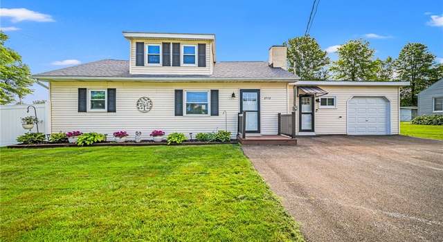 Photo of 2716 Russell Rd, Ashtabula, OH 44004