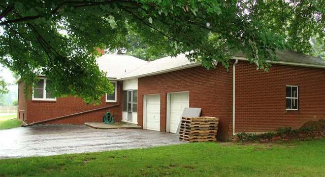 Photo of 1865 N Ellsworth Ave, Salem, OH 44460