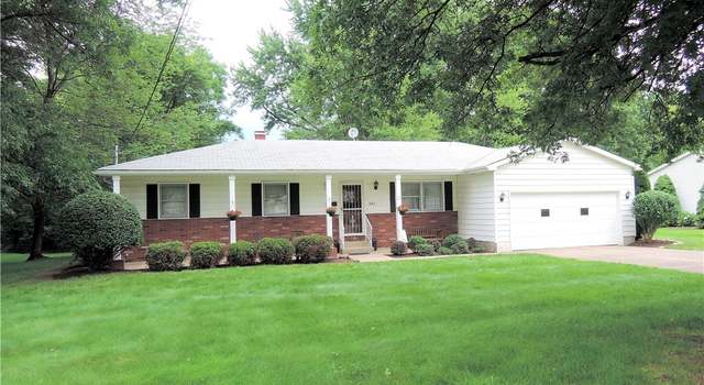 Photo of 382 Goldie Rd, Youngstown, OH 44505