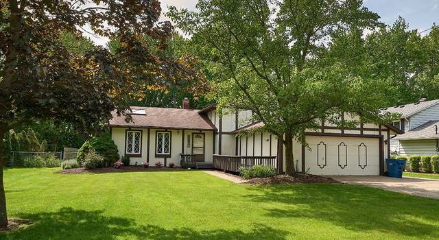 Photo of 6892 Stearns Rd, North Olmsted, OH 44070