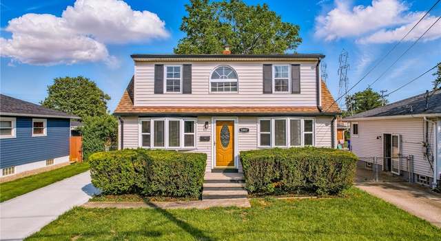 Photo of 5997 Westbrook Dr, Brook Park, OH 44142