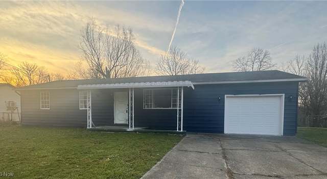 Photo of 910 Pine Cir, Davisville, WV 26142