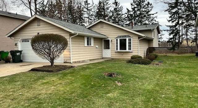 Photo of 275 Butternut Ln, Berea, OH 44017