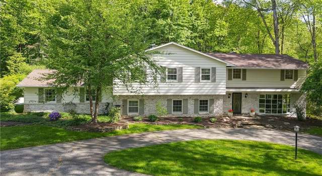 Photo of 8130 Westhill Dr, Chagrin Falls, OH 44023