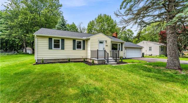 Photo of 1134 Lancer Dr, Amherst, OH 44001