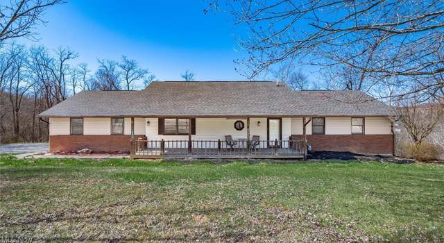 Photo of 3675 Sunset Dr, Zanesville, OH 43701