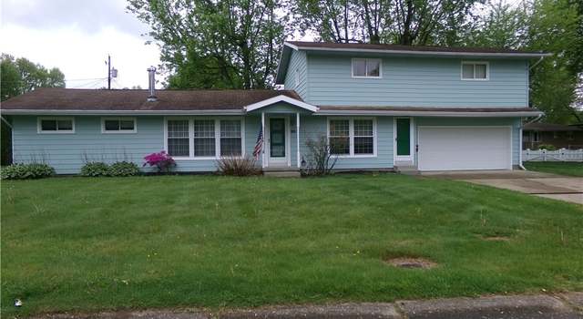 Photo of 1525 Arrowhead Dr, Coshocton, OH 43812