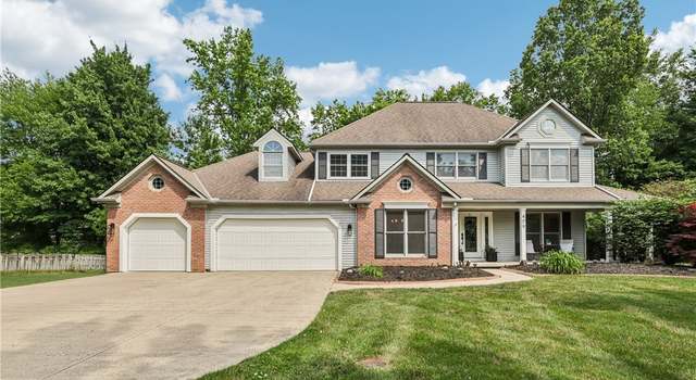 Photo of 409 Nantucket Dr, Avon Lake, OH 44012