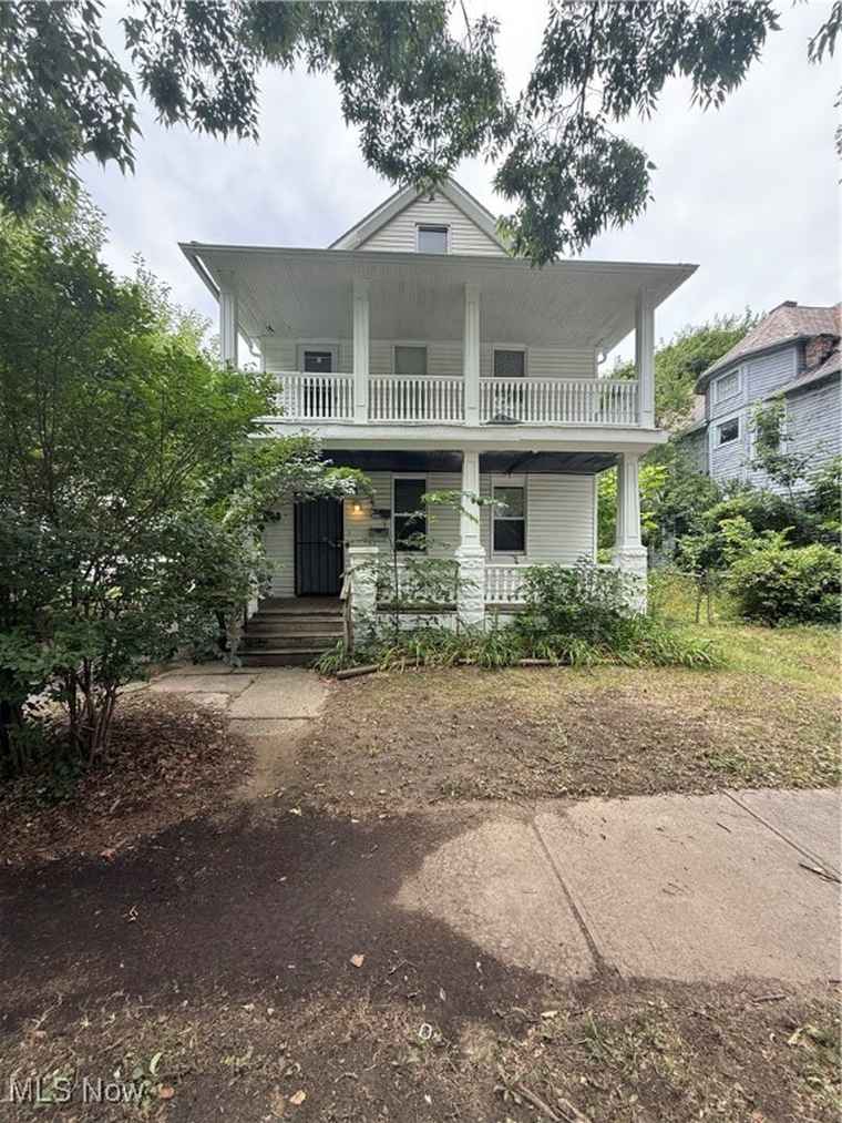 Photo of 1100 E 74th St Cleveland, OH 44103
