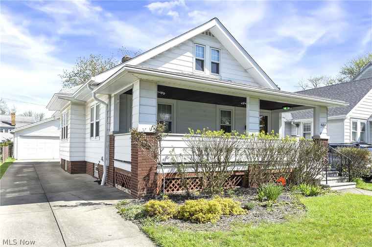 Photo of 16814 Elsienna Ave Cleveland, OH 44135