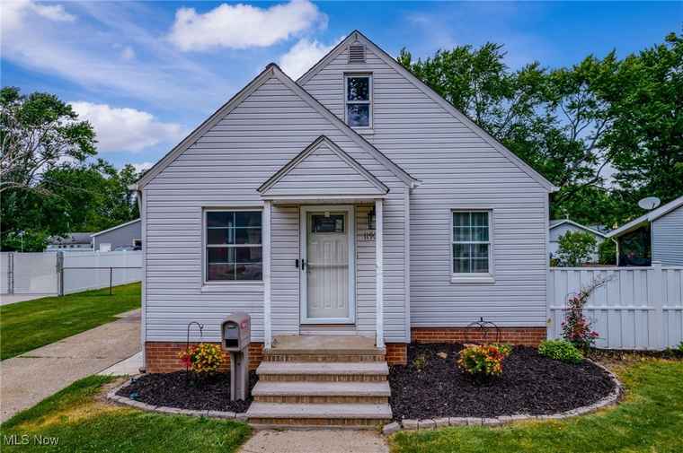 Photo of 11906 Longmead Ave Cleveland, OH 44135