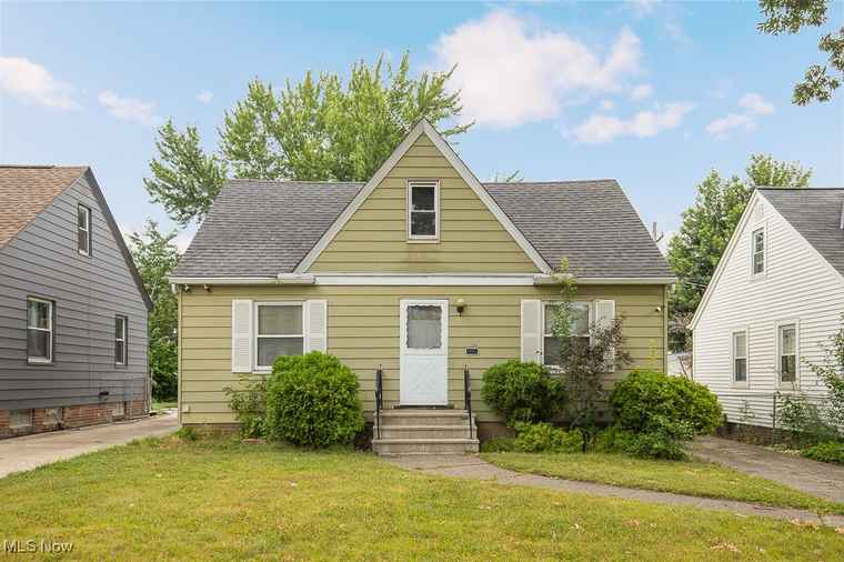 Photo of 12208 Kensington Ave Cleveland, OH 44111