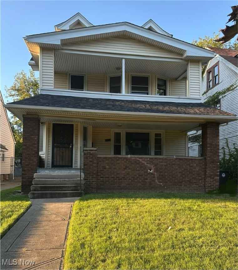 Photo of 11711 Buckingham Ave Cleveland, OH 44120