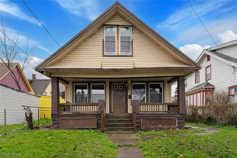 Photo of 3282 W 38th St Cleveland, OH 44109