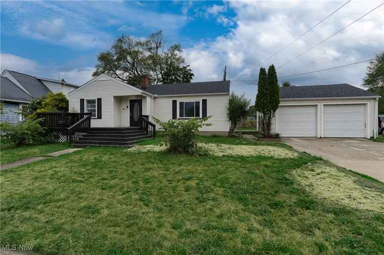 Photo of 785 Silvercrest Ave Akron, OH 44314