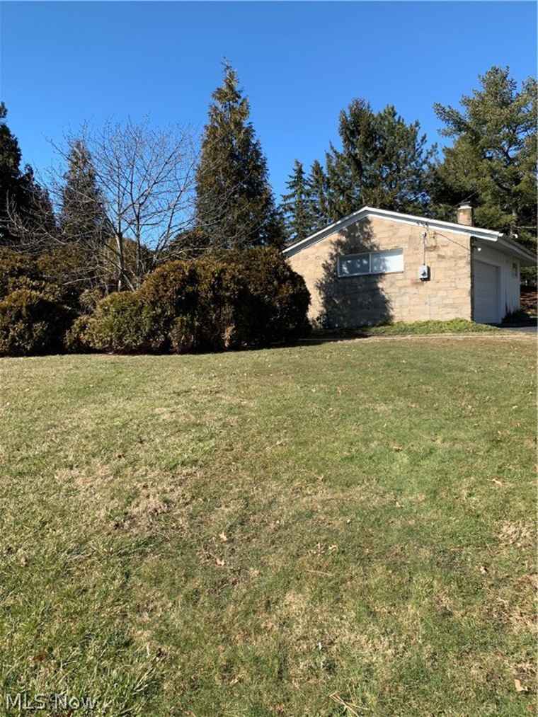 Photo of 30949 Pinetree Rd Pepper Pike, OH 44124