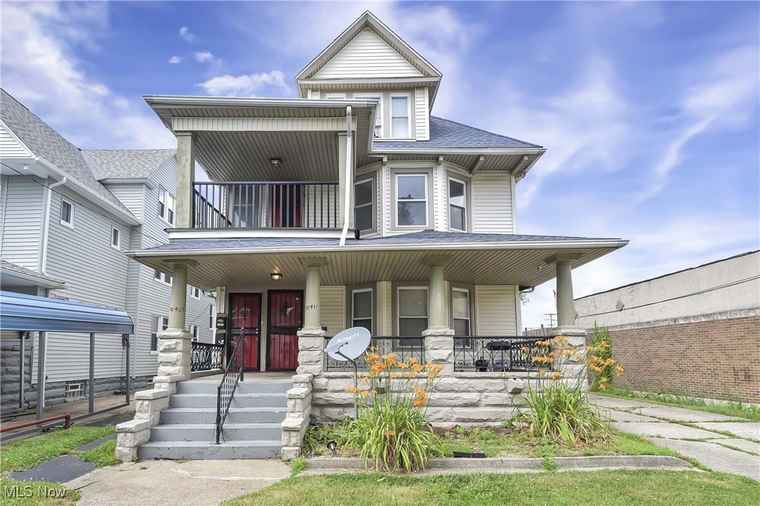 Photo of 10409 Ostend Ave Cleveland, OH 44108