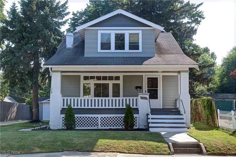 Photo of 3262 W 126th St Cleveland, OH 44111