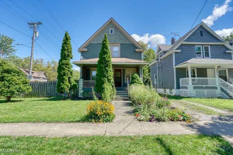 Photo of 3025 W 103rd St Cleveland, OH 44111