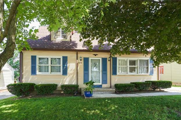 2039 Lindbergh Ave Cuyahoga Falls Oh 44223 Mls 4111159 Redfin