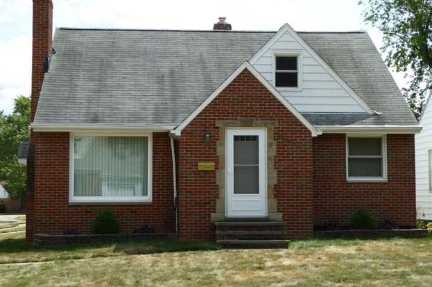 28526 Gilchrist Dr Willowick Oh 44095 Mls 3740794 Redfin