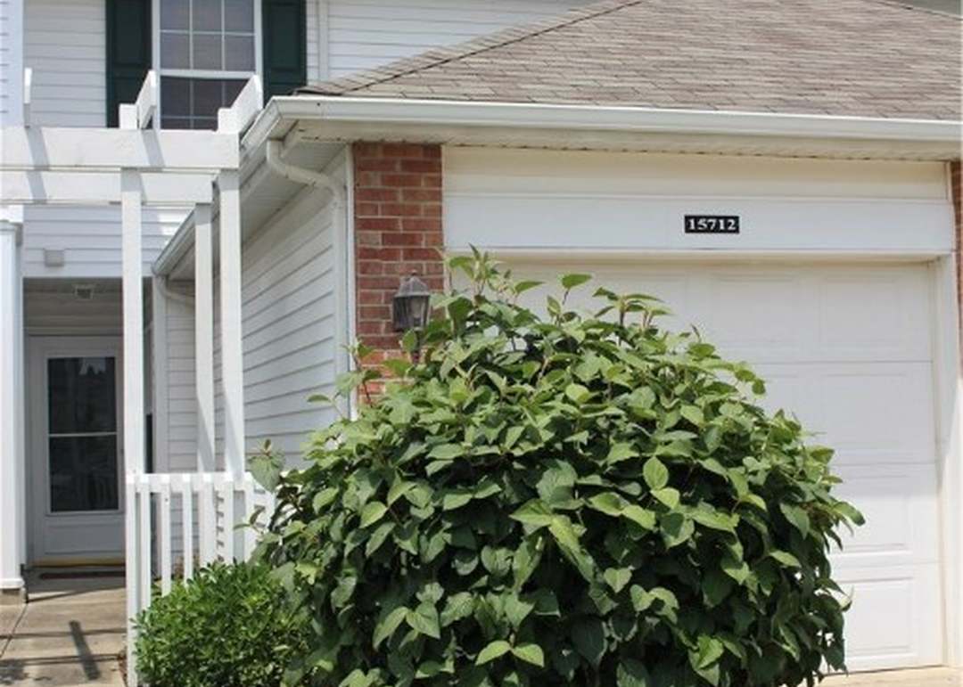 15712 Foxglove Ln, Middleburg Heights, OH 44130 | Redfin