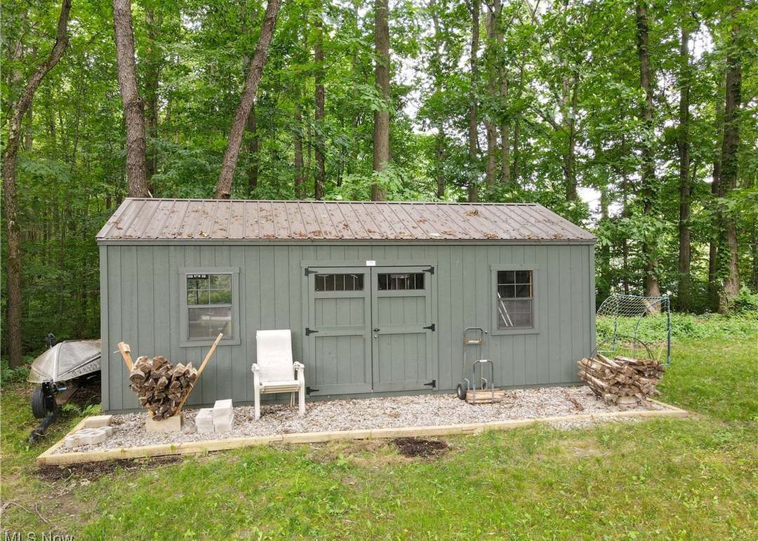 4855 Forest Glen Trl, Ravenna, OH 44266