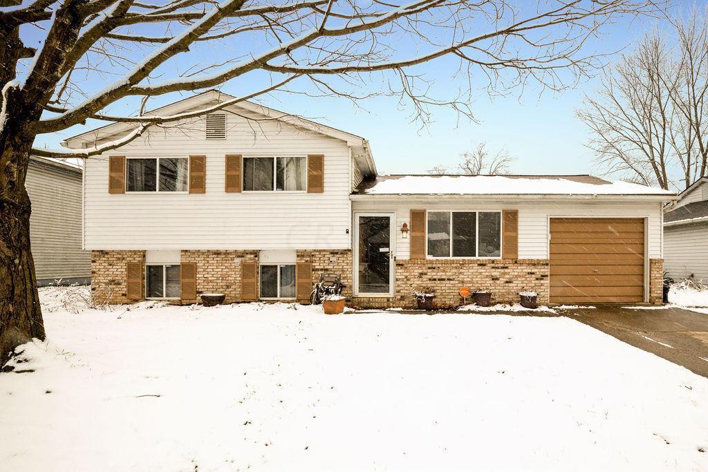 3011 Argonne Ct Columbus OH 43232 MLS# 220003886 Redfin 3011 Argonne Ct Columbus OH 43232 MLS# 220003886 Redfin