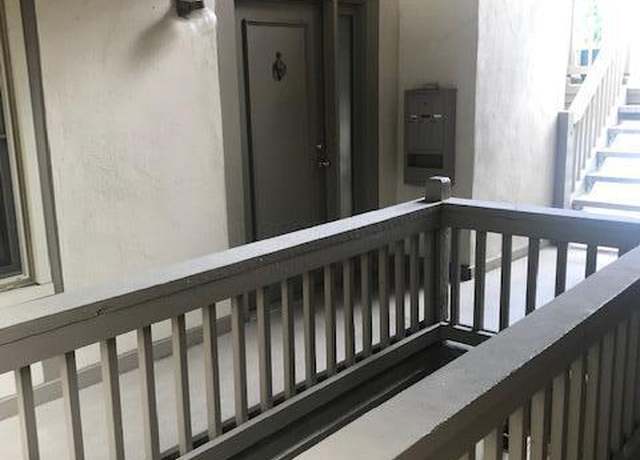 Property at 1395 Lake Shore Dr #122, Columbus, OH 43204, 2 beds, 2 baths