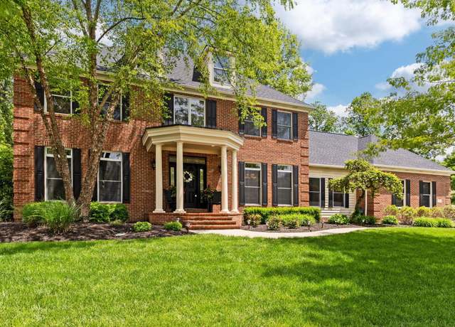 Property at 12443 Brook Forest Cir, Pickerington, OH 43147, 4 beds, 4.5 baths