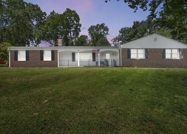 Property at 29 Applewood Dr, Chillicothe, OH 45601, 3 beds, 2.5 baths