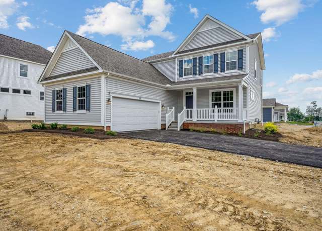 Property at 201 Isleta Dr, Pataskala, OH 43062, 3 beds, 2.5 baths