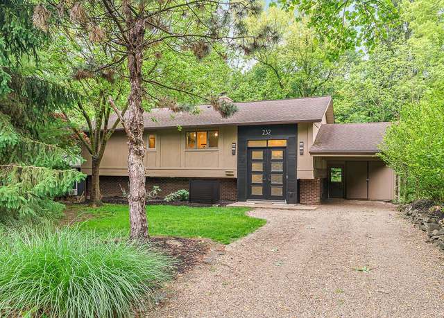 Property at 232 Hardy Way, Worthington, OH 43085, 4 beds, 2 baths