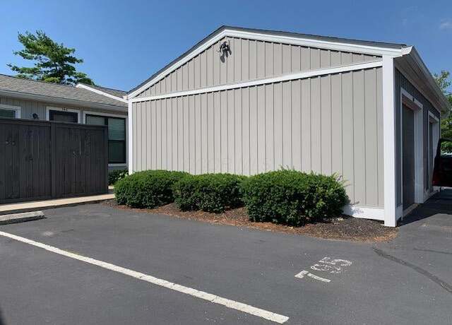 Property at 795 Plant Dr Unit 8C, Columbus, OH 43085, 1 bed, 1 bath