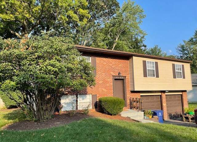 Property at 4088 Willow Hollow Dr, Columbus, OH 43230, 3 beds, 2 baths