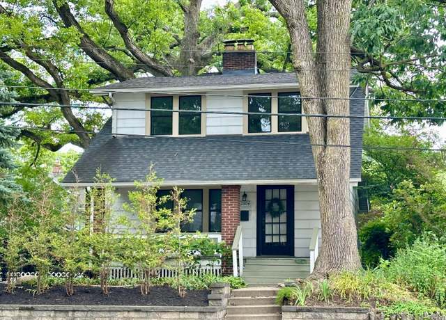 Property at 2804 Indianola Ave, Columbus, OH 43202, 3 beds, 1 bath