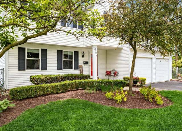 Property at 3690 Christopher Pl, Grove City, OH 43123, 4 beds, 2.5 baths