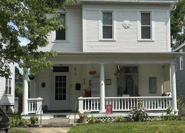 Property at 239 King St, Lancaster, OH 43130, 3 beds, 2.5 baths