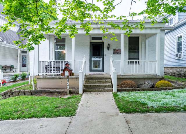Property at 126 W South St, Hillsboro, OH 45133, 2 beds, 1.5 baths