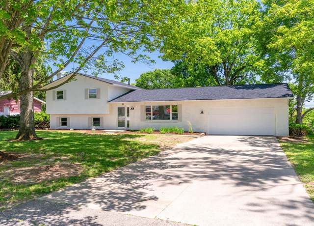 Property at 109 Roberts Dr SE, Heath, OH 43056, 3 beds, 2 baths