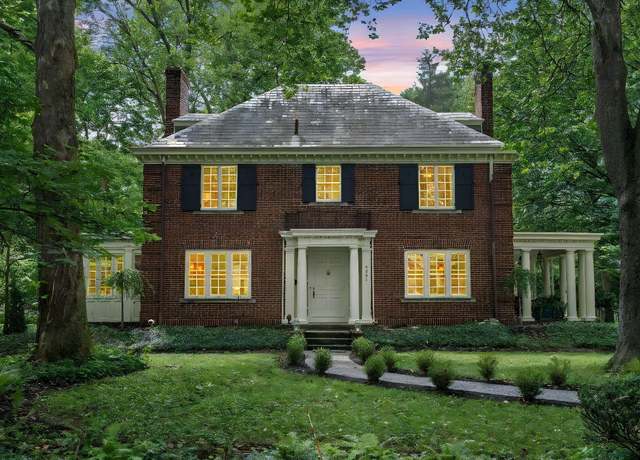 Photo of 4891 N High St, Columbus, OH 43214