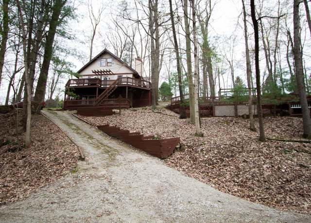 Property at 474 Natchez Ln, Sugar Grove, OH 43155, 4 beds, 2 baths
