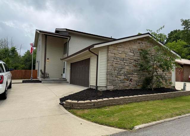 Property at 412 Old Stone Ct, Mansfield, OH 44904, 3 beds, 2.5 baths