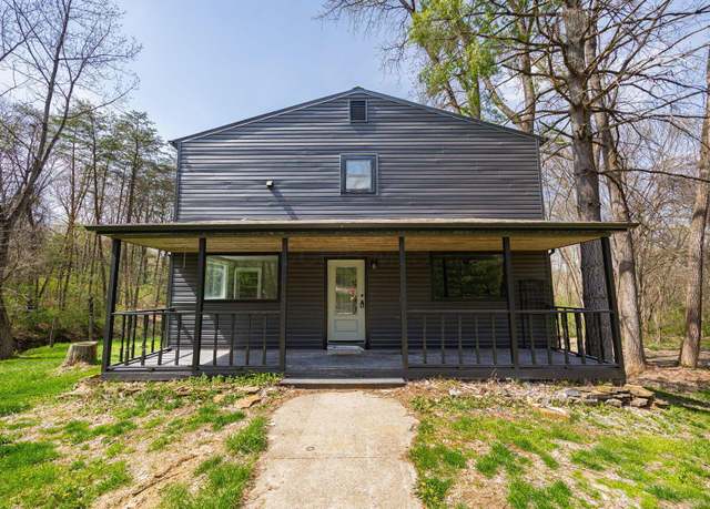 Property at 292 Tillamook Ln, Hide A Way Hills, OH 43107, 4 beds, 2 baths