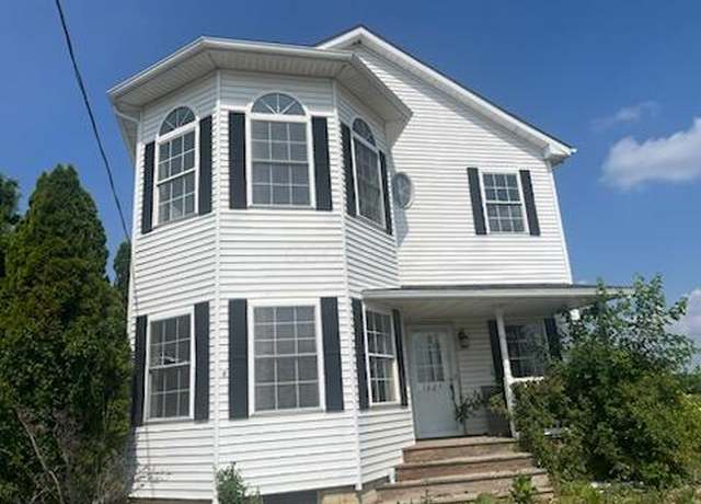 Property at 1581 Galloway Rd, Galloway, OH 43119, 3 beds, 2.5 baths