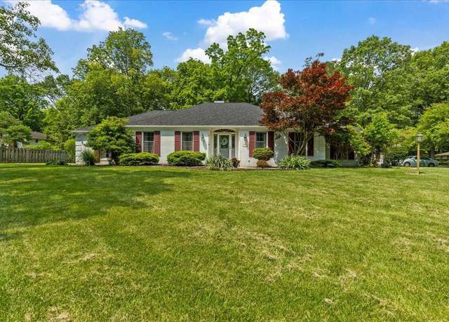 Property at 685 Hawthorne Dr, Circleville, OH 43113, 4 beds, 4 baths