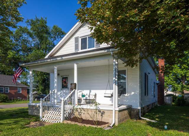 Property at 135 S 31st St, Newark, OH 43055, 3 beds, 2.5 baths