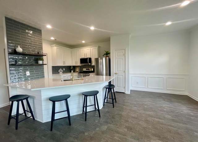 Property at 3566 Fishinger Mill Dr, Hilliard, OH 43026, 2 beds, 2 baths