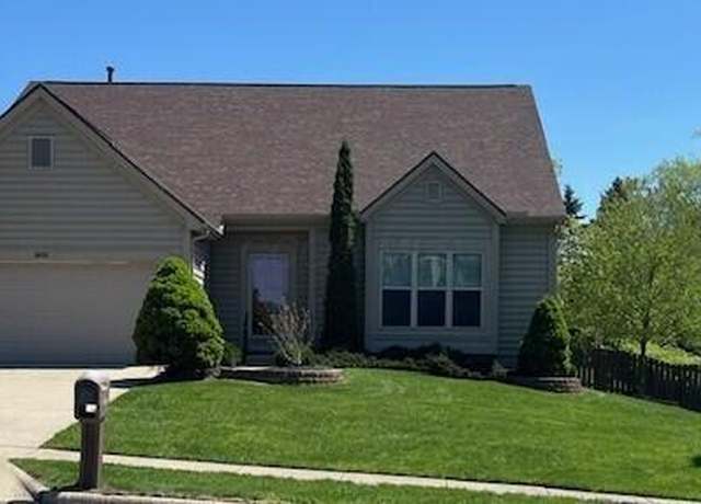 Property at 905 Caroway Blvd, Columbus, OH 43230, 3 beds, 2.5 baths