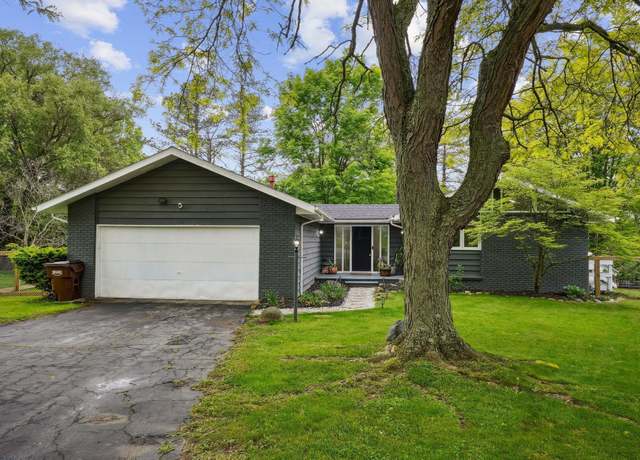 Property at 710 Cloverleaf Ct, Mansfield, OH 44904, 3 beds, 2.5 baths